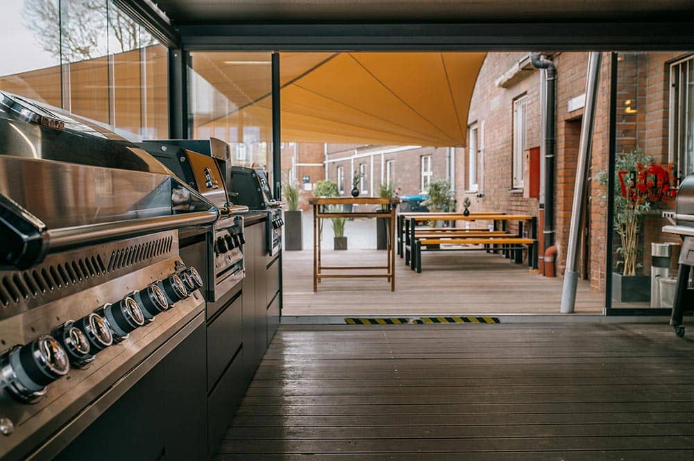 Ausblick auf die Terrasse an der Halle 7 in unserer Eventlocation in Düsseldorf